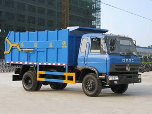 東風(fēng)145對接式<a href=http://www.sxhuaxiang.cn/ljc target=_blank class=infotextkey>垃圾車</a>出廠圖片